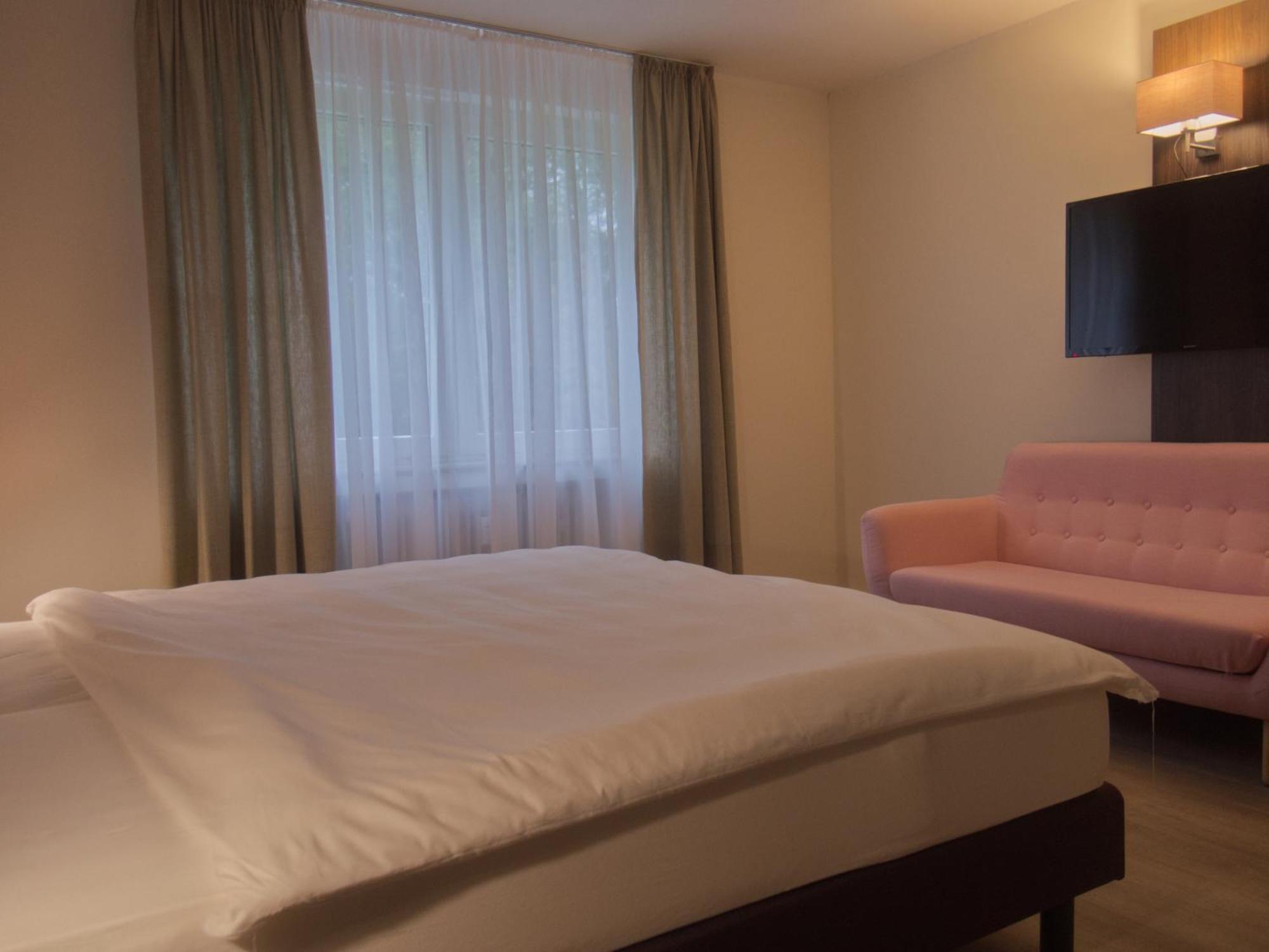 Hotel Faehrhaus Km734 ดุสเซลดอร์ฟ ห้อง รูปภาพ